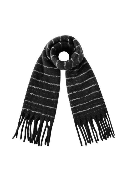 Kuscheliger Streifenschal in schwarz mit Fransen, 50x180cm
