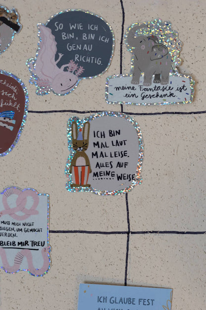 Hasen-Glitzersticker "Ich bin mal laut, mal leise" von Liesels Wicht