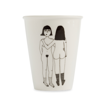 Tasse "Nackte Frauen" aus Porzellan von helen b.