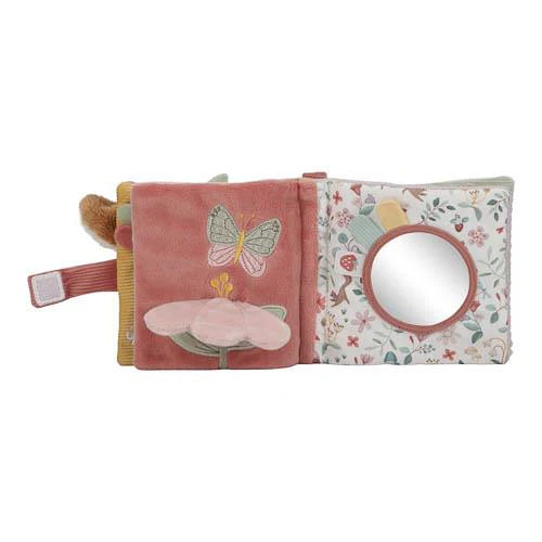 Aufgeklapptes Little Dutch Buggybuch Fairy Garden in Rosa mit Schmetterling, Blume und Spiegel auf floralem Hintergrund – Babybuch für Kinderwagen und Maxi-Cosi bei Burgfrollein