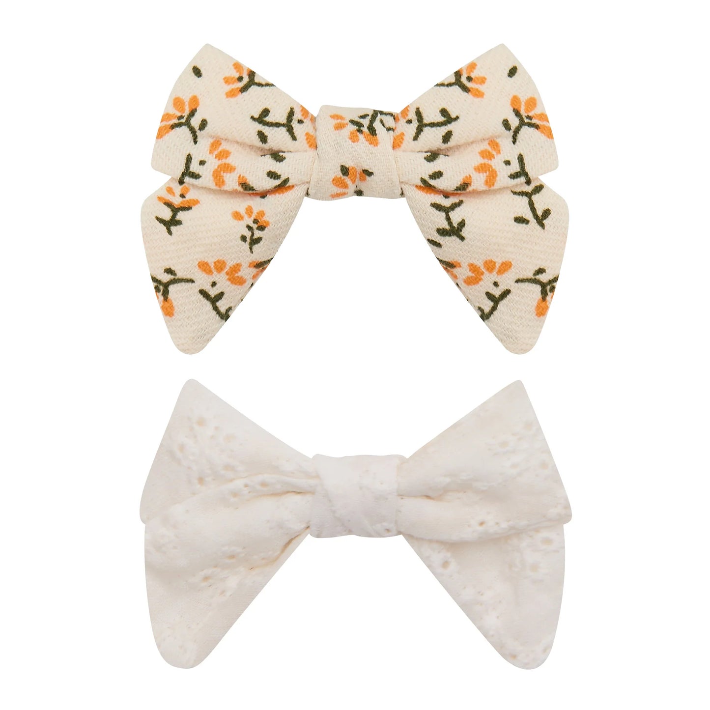 Haar-Schleifen Maggie Bow Clips von Mimi & Lula im 2er Set – stylische Kinder-Haarspangen mit Blumenmuster und Lochstickerei in Creme