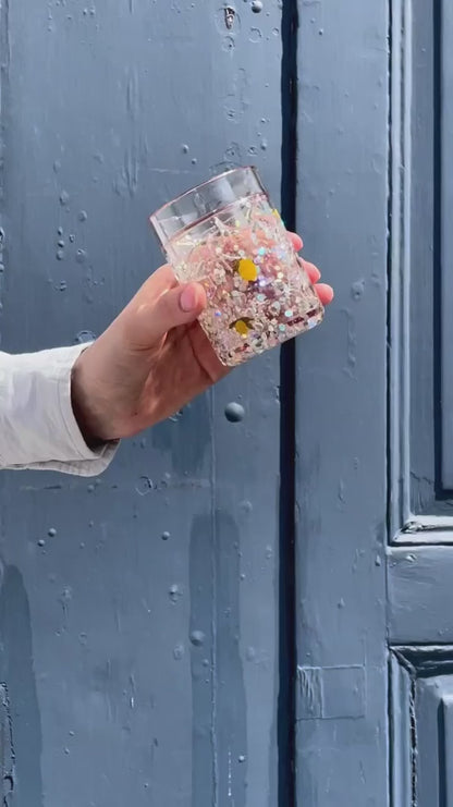Glitzerbecher "Lemon" mit Zitronenmuster von Konges Slojd, einzeln