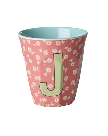 RICE Buchstabenbecher Flowers mit J und Blumenmuster, 250 ml – persönliches Geschenk zur Einschulung