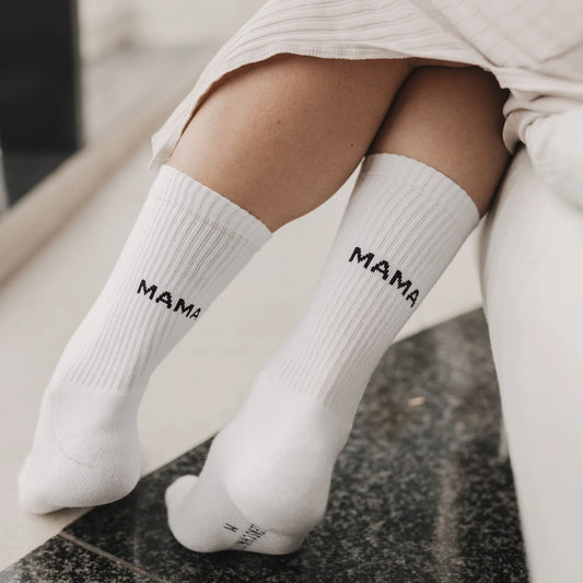 Socken mit "Mama" Aufschrift von Eulenschnitt, verschiedene Größen