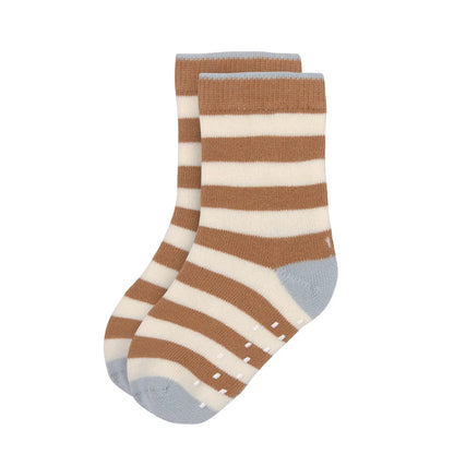 Anti-Rutsch-Socken in Karamell-Weiß gestreift mit hellblauen Akzenten von Lässig als 2er Set mit Noppen-Sohle