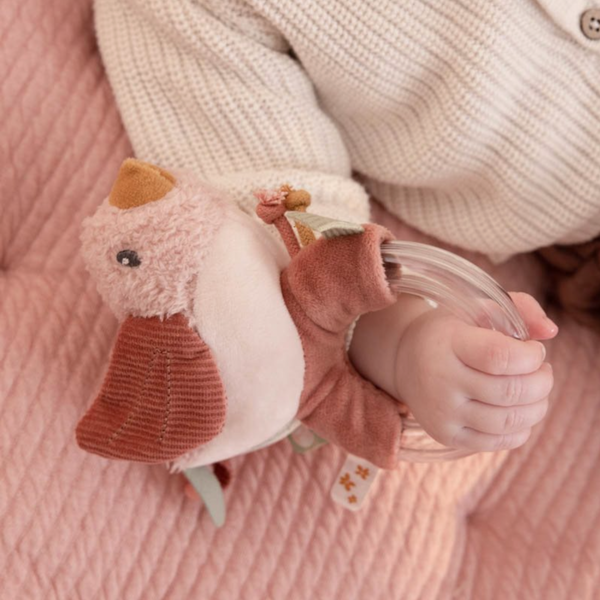 Rosa Rassel mit Vogel von Little Dutch