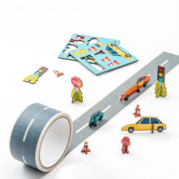 Straßen-Klebeband - perfekte Spielidee für Kinder, die Autos lieben