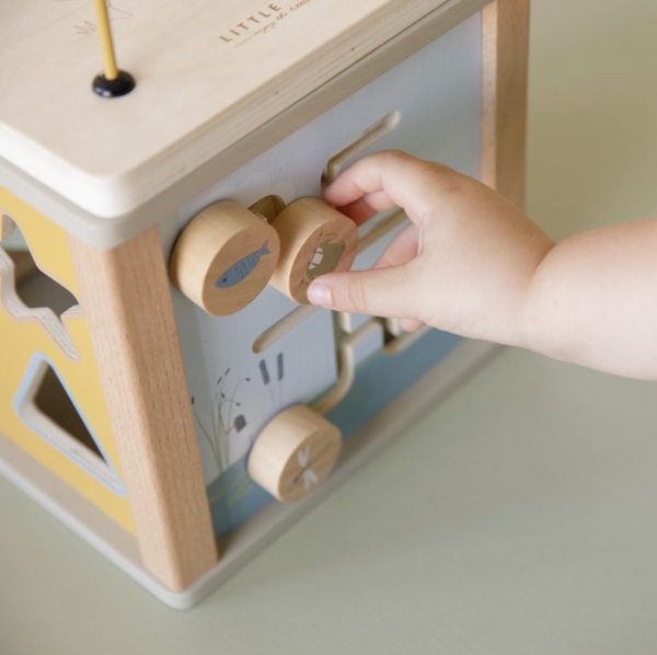 Motorikwürfel aus Holz von Little Dutch